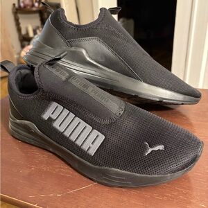 PUMA Men's Black Mesh Slip-On Sneakers